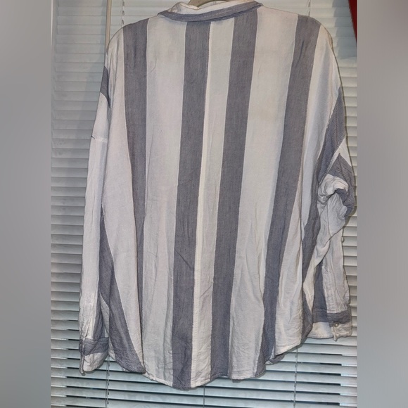 American eagle striped button up - large - Picture 6 of 6